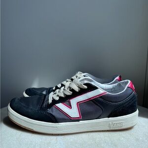 Vans Lowland